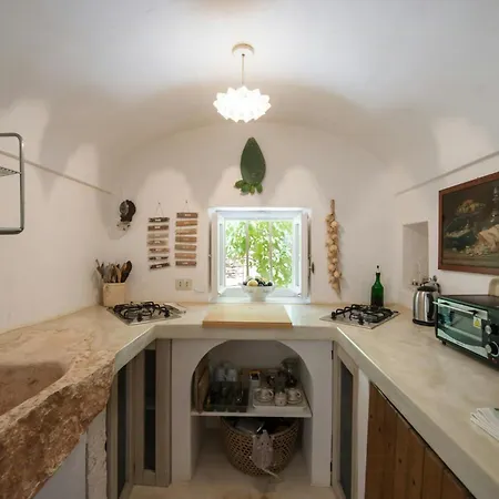 Historic Apulian With A Stone Pool * Cisternino
