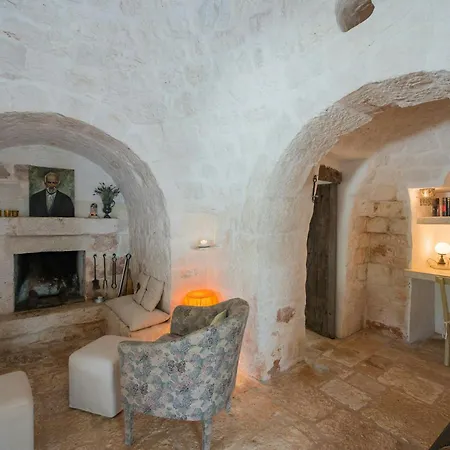 Casa de Férias Historic Apulian With A Stone Pool Cisternino